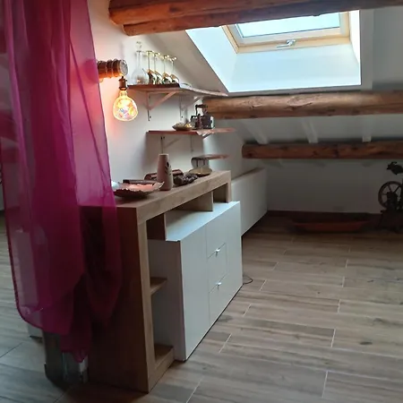 Bed & Breakfast La Coccola In Mansarda Vellai
